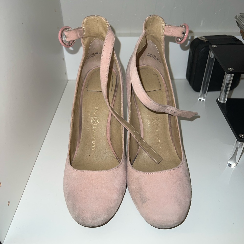 Chinese laundry pink suede shoes